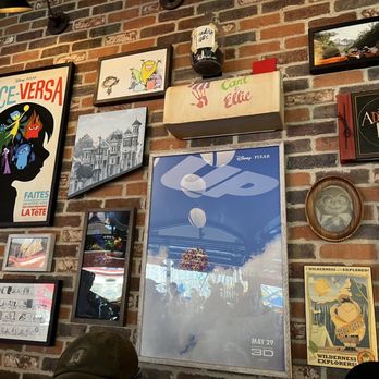Lamplight Lounge - Interior - New American Near Me - Anaheim, California