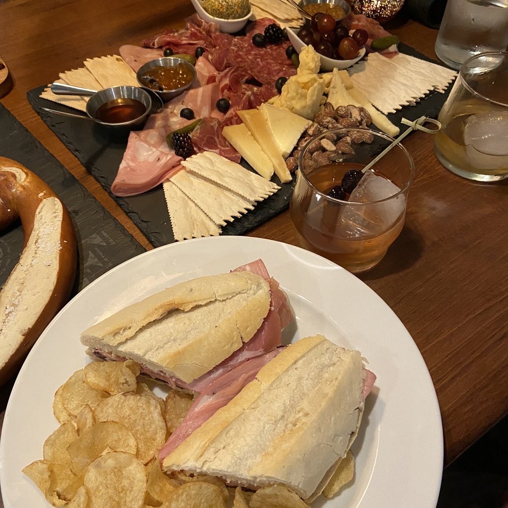 Oak and Front | Kitchen + Bar - Breakfast & Brunch Near Me - Washington, Missouri Oak and Front | Kitchen + Bar - Breakfast & Brunch Near Me - Washington, Missouri