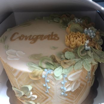 The Queen's Cups - 8" cake - Bakeries Near Me - Worcester, Massachusetts The Queen's Cups - 8" cake - Bakeries Near Me - Worcester, Massachusetts
