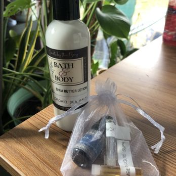 Scents by the Bay - Custom scented lotion, some sample vials, and a scent for my diffuser! - Candle Stores Near Me - Berkeley, California Scents by the Bay - Custom scented lotion, some sample vials, and a scent for my diffuser! - Candle Stores Near Me - Berkeley, California