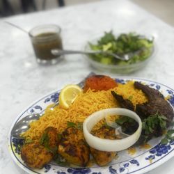 New Saffron Kabob House - Combo platter with green side salad