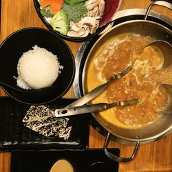 Kuchu Shabu - Hot pot with tofu