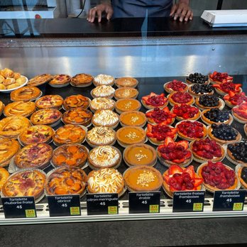Boulangerie Ange - Tarts - Bakeries Near Me - Montreal, Quebec