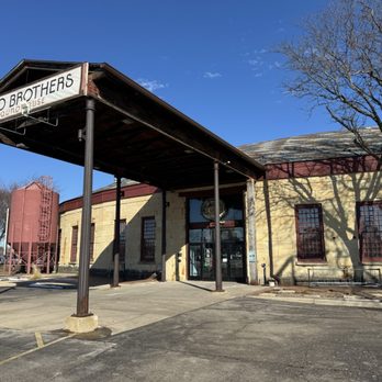 Two Brothers Roundhouse - Bars Near Me - Aurora, Illinois