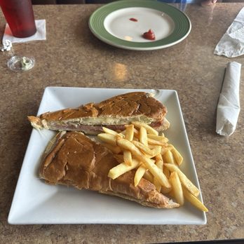 Romeito Cuban Restaurant - Cuban with Fries - Cuban Near Me - Olathe, Kansas Romeito Cuban Restaurant - Cuban with Fries - Cuban Near Me - Olathe, Kansas