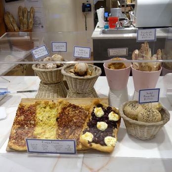 Levain Bakery - Levain Bakery Amsterdam Ave 12/24/18 - Bakeries Near Me - New York, New York