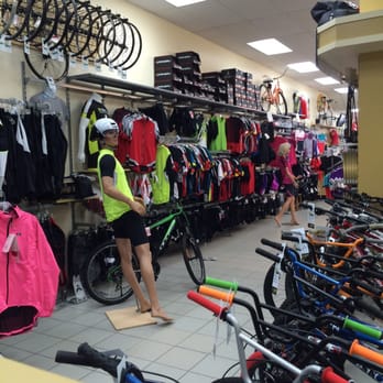Vélo St-Joseph - Clothing - Bikes Near Me - Terrebonne, Quebec Vélo St-Joseph - Clothing - Bikes Near Me - Terrebonne, Quebec