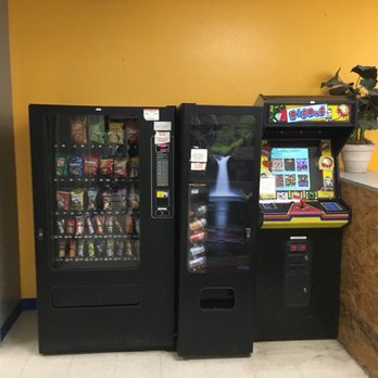 Hurricane Laundromat & Storage - Laundromat Near Me - Hurricane, Utah