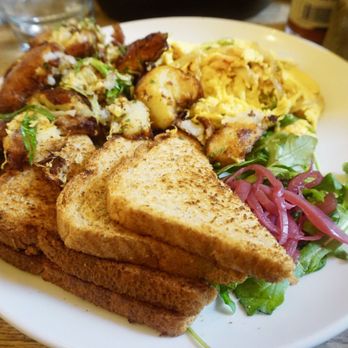 Peaches - Salmon omelet with brunch potatoes and toast. - Southern Near Me - Brooklyn, New York Peaches - Salmon omelet with brunch potatoes and toast. - Southern Near Me - Brooklyn, New York