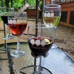 Three Oaks Vineyard - Tasting flight