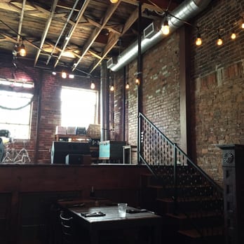GRAY'S On Main - Bars Near Me - Franklin, Tennessee
