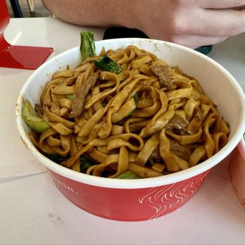 Nan Xiang Express - Stir fried noodles with beef. - Shanghainese Near Me - Houston, Texas Nan Xiang Express - Stir fried noodles with beef. - Shanghainese Near Me - Houston, Texas