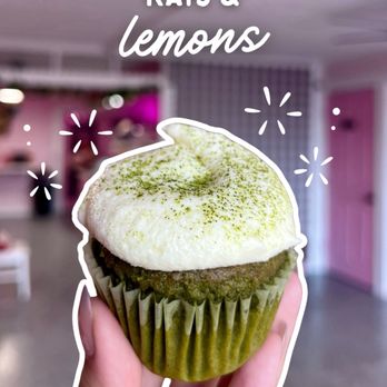 Kats And Lemons - Matcha cupcake - Desserts Near Me Kats And Lemons - Matcha cupcake - Desserts Near Me