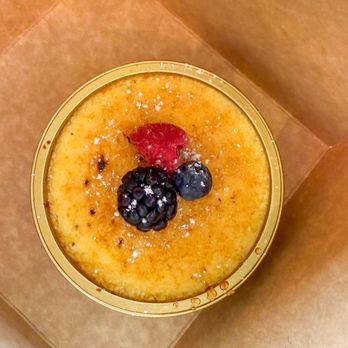 Eclairons - Crème Brûlée - Desserts Near Me - Arlington, Virginia