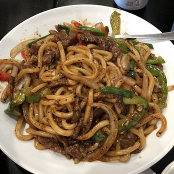 Thumbling - Beef fried noodle - Shanghainese Near Me - West Covina, California Thumbling - Beef fried noodle - Shanghainese Near Me - West Covina, California