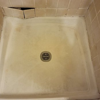 USA Bath - Old shower - General Contractors Near Me - West Sacramento, California USA Bath - Old shower - General Contractors Near Me - West Sacramento, California