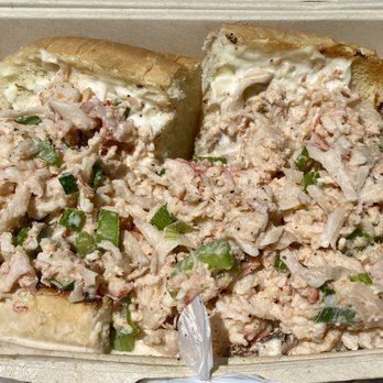Splash Cafe - Lobster Roll - American Near Me - Pismo Beach, California