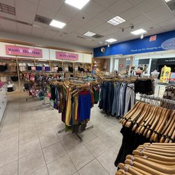 Slender Boutique - Inside
