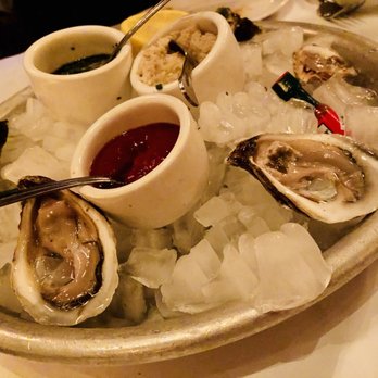 Lavo - 1/2 dozen oysters. The 2 in the front were the "largest" oysters on the tray :( the other 4 were about half the size. - Italian Near Me - Las Vegas, Nevada Lavo - 1/2 dozen oysters. The 2 in the front were the "largest" oysters on the tray :( the other 4 were about half the size. - Italian Near Me - Las Vegas, Nevada