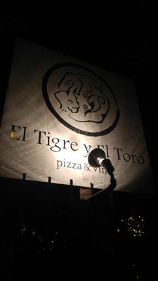 El Tigre y El Toro by null