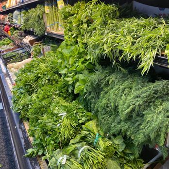 Foothill Food Mart - Well Organized fresh produce - Grocery Near Me - Tujunga, California