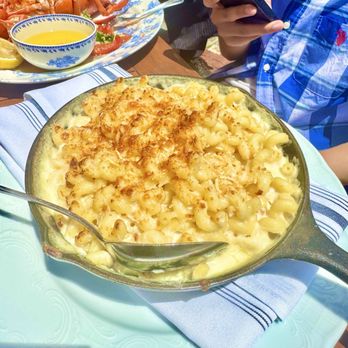 22 Bowen's - HUGE Truffle Mac & Cheese * took us days to finish it - New American Near Me - Newport, Rhode Island 22 Bowen's - HUGE Truffle Mac & Cheese * took us days to finish it - New American Near Me - Newport, Rhode Island