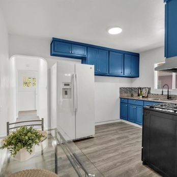 F&D Staging - Kitchen - Home Staging Near Me F&D Staging - Kitchen - Home Staging Near Me