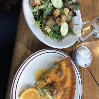 Mac & Bobs - Sports Bars Near Me - Salem, Virginia