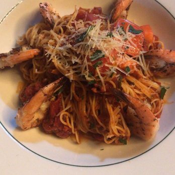 Uptown Grill - Spicy Shrimp Pomodoro with Fresh Tomatoes - Cocktail Bars Near Me - Olympia, Washington Uptown Grill - Spicy Shrimp Pomodoro with Fresh Tomatoes - Cocktail Bars Near Me - Olympia, Washington