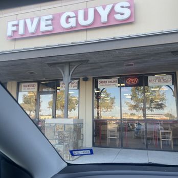 Five Guys - Burgers Near Me - Houston, Texas Five Guys - Burgers Near Me - Houston, Texas