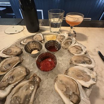 Seaworthy - Oysters galore - Cocktail Bars Near Me - New Orleans, Louisiana