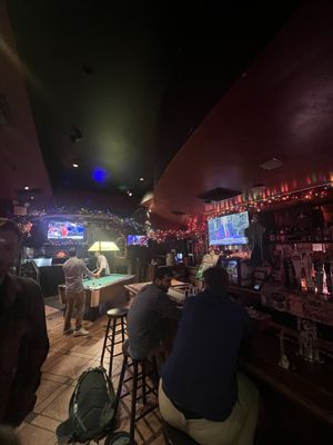 Alligator Lounge by null