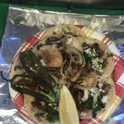 Yola’s Tacos