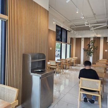 Bread Spot - More interior seating - Vietnamese Near Me - Rosemead, California