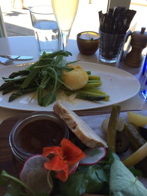 Bathers' Pavilion by null