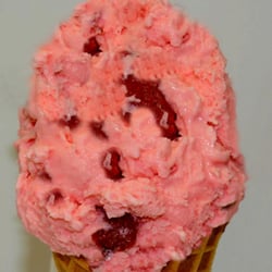 Home-Made Ice Cream - Fresh Strawberry Yum!