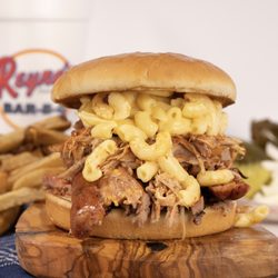 Reyna's Bar-B-Q - Trinity Sandwich.