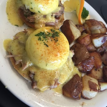 Scramblers Cafe - Eggs Florentine - Breakfast & Brunch Near Me - Norco, California Scramblers Cafe - Eggs Florentine - Breakfast & Brunch Near Me - Norco, California