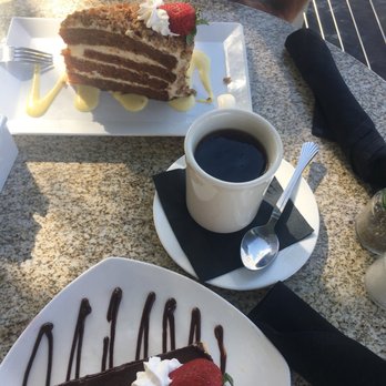 PIER 22 - Carrot cake & Peanut butter pie - New American Near Me - Bradenton, Florida