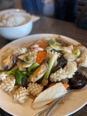 Yong Moon Lu by null