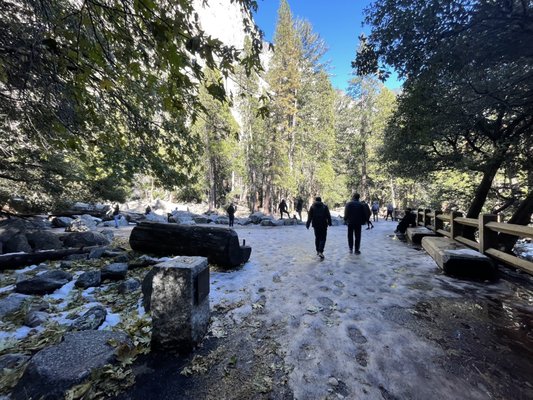 Lower Yosemite Falls Trailhead by null