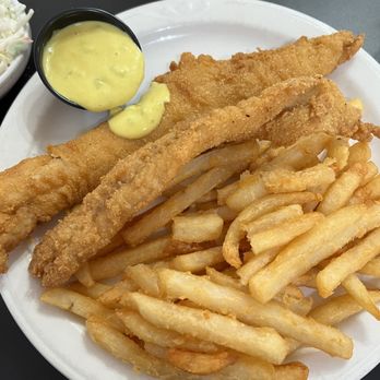 Deano's Diner - 2 piece of pollock fries, and the homemade tarter sauce. Home made coleslaw too! - Diners Near Me - Ashley, Indiana