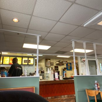 Ankar's Hoagies 58 - the interior of a restaurant - New American Near Me - Chattanooga, Tennessee