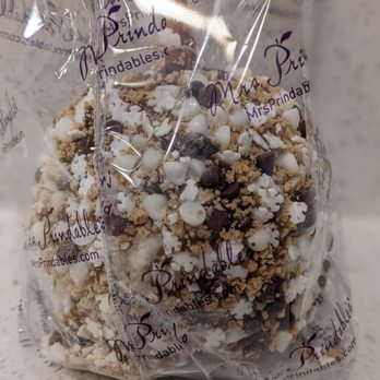 Mrs Prindables - Packaged s'mores and snowflake sprinkle apple - Chocolatiers & Shops Near Me - Niles, Illinois Mrs Prindables - Packaged s'mores and snowflake sprinkle apple - Chocolatiers & Shops Near Me - Niles, Illinois