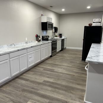 Reveille Ridge RV Park - Full guest kitchen in recreation room - RV Parks Near Me - Bryan, Texas Reveille Ridge RV Park - Full guest kitchen in recreation room - RV Parks Near Me - Bryan, Texas