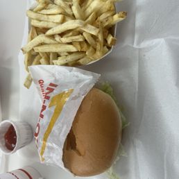 Regular hamburger meal