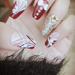 Happy Nails
