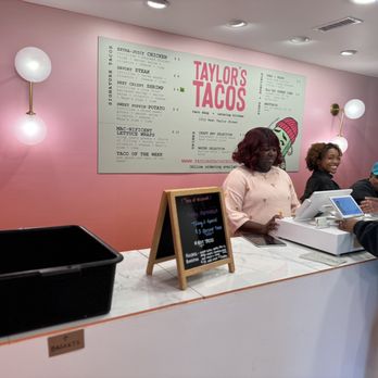 Taylor’s Tacos - Friendly staff - Tacos Near Me - Chicago, Illinois Taylor’s Tacos - Friendly staff - Tacos Near Me - Chicago, Illinois
