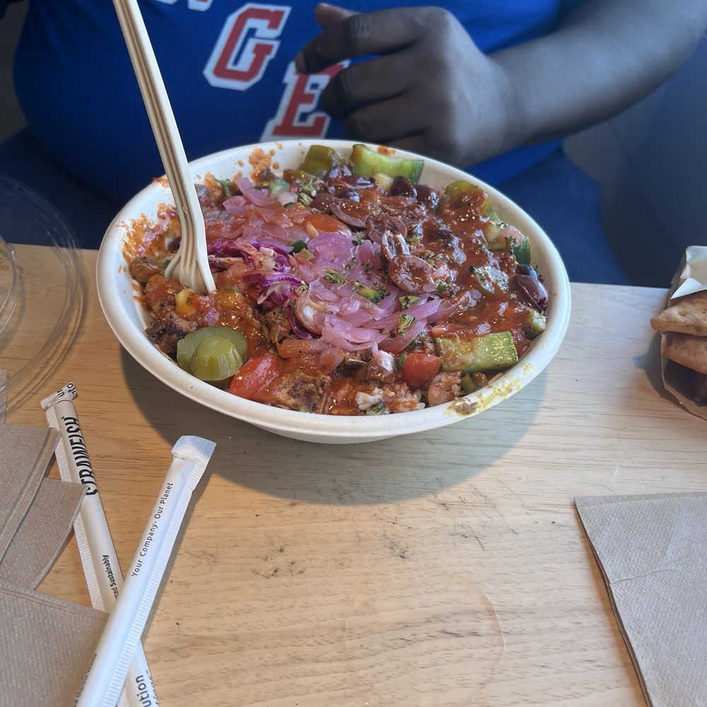 Green and grain harissa chicken and lamb bowl! Green and grain harissa chicken and lamb bowl!