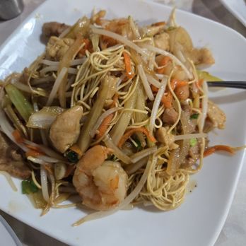 Pink Flower Vietnamese Restaurant - Lomein - Vietnamese Near Me - Mounds View, Minnesota